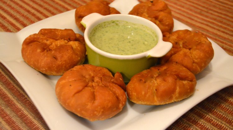 Chicken Kachori چکن کچوری